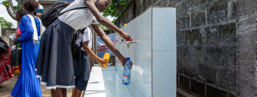 EAU, HYGIENE ET ASSAINISSEMENT DANS LES ECOLES PRIMAIRES DE KINSHASA