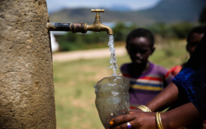 Approvisionnement en eau et risques sanitaires dans le bassin versant amont de l’Abiergué à Yaoundé (Cameroun)