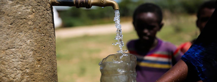 Approvisionnement en eau et risques sanitaires dans le bassin versant amont de l’Abiergué à Yaoundé (Cameroun)